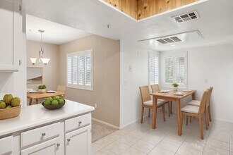 9736 N 95th St in Scottsdale, AZ - Building Photo - Building Photo