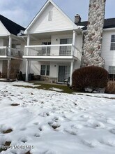 9 Des Moines Ct in Tinton Falls, NJ - Building Photo - Building Photo