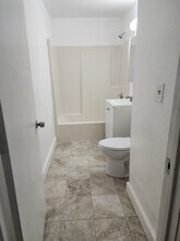 52 Deering Rd, Unit 1 in Boston, MA - Foto de edificio - Building Photo