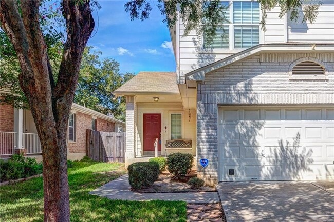 property at 2304 Billy Fiske Ln