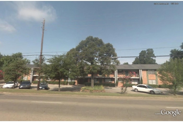 College Park Apartments in Texarkana, TX - Building Photo