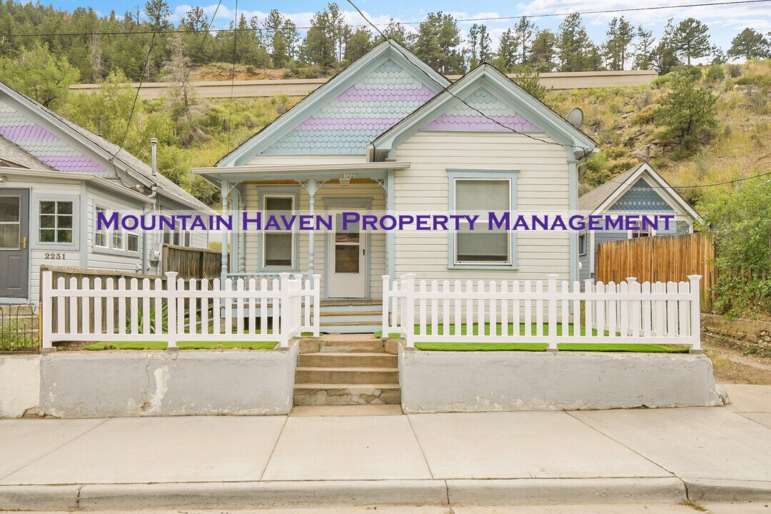 2229 Miner St in Idaho Springs, CO - Building Photo