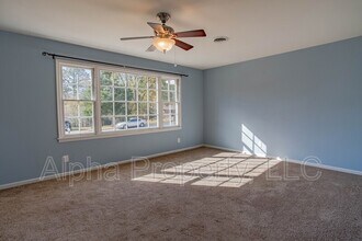 105 Shadecrest Dr in Mauldin, SC - Building Photo - Building Photo