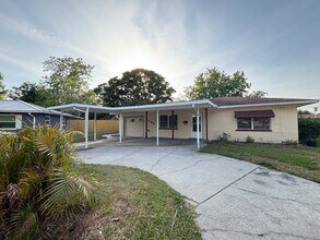 5299 32nd Terrace N in St. Petersburg, FL - Building Photo - Building Photo