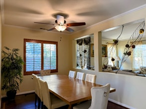 13652 Perry Ann Cir in Corona, CA - Foto de edificio - Building Photo