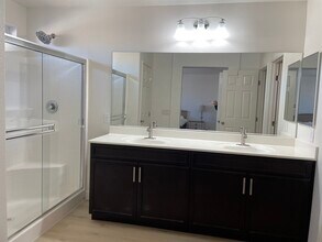 7250 Sterling Rock Ave in Las Vegas, NV - Building Photo - Building Photo