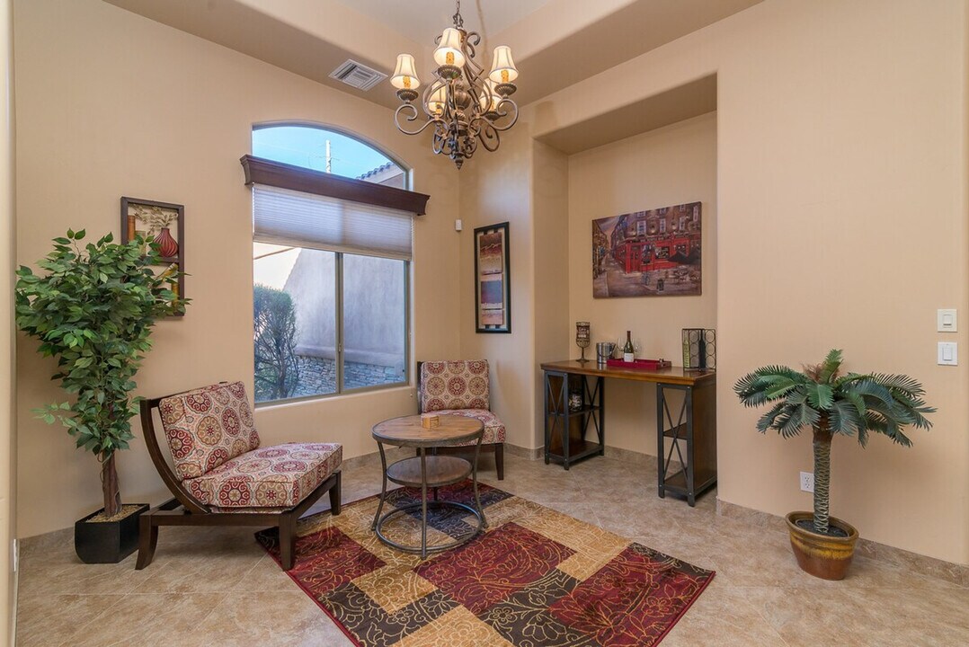 37023 N 12th St in Phoenix, AZ - Building Photo