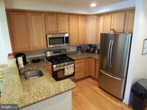 4618 Battenburg Ln in Fairfax, VA - Building Photo - Building Photo