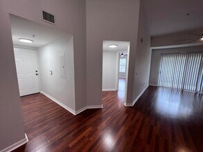 4041 San Marino Blvd in West Palm Beach, FL - Foto de edificio - Building Photo