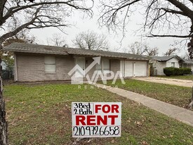 4938 Bernadine Dr in San Antonio, TX - Building Photo