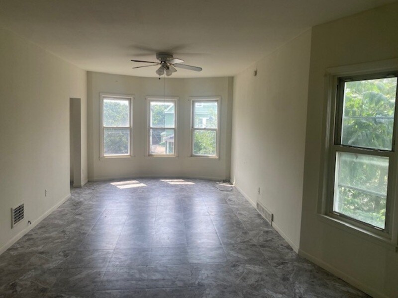 75 Baxter St in Buffalo, NY - Building Photo