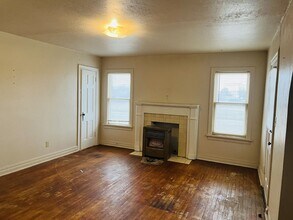 1802 Exchange Ave in Oklahoma City, OK - Building Photo - Building Photo