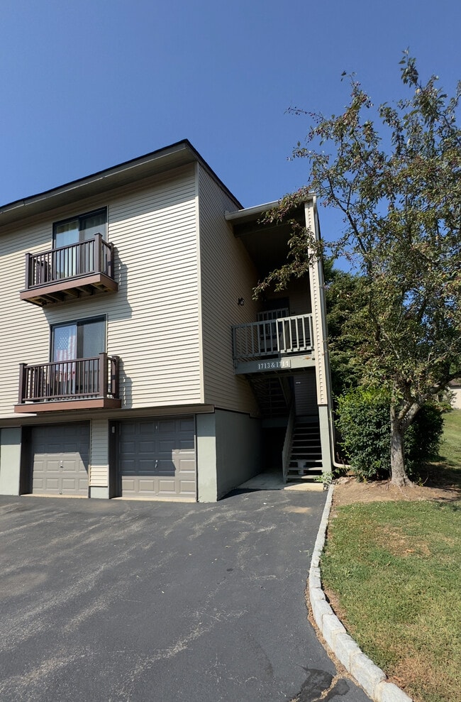 property at 1714 Spruce Hills Dr
