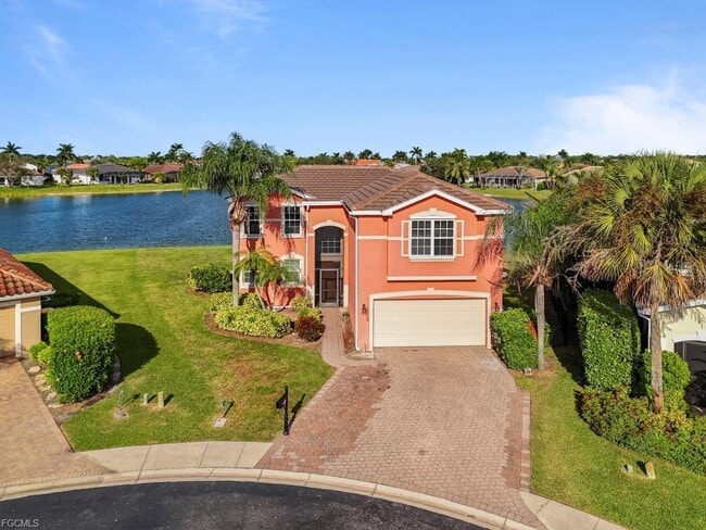 2800 Amberwood Ln in Naples, FL - Building Photo - Building Photo