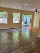 16 Maple St in Vernon, CT - Building Photo - Building Photo