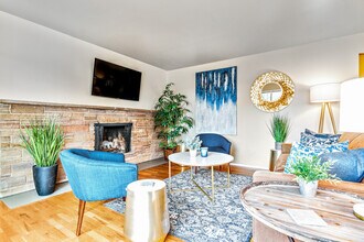 5100 6th Ave NW in Seattle, WA - Building Photo - Building Photo