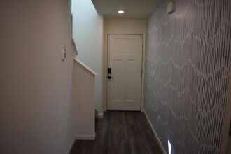 703 Irma Dr in Merced, CA - Building Photo - Building Photo