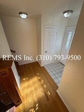 313 N Broadway in Redondo Beach, CA - Building Photo - Building Photo