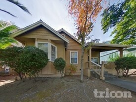 715 Lotz Way in Suisun City, CA - Building Photo