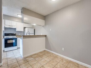 4041 Evergreen St in Irving, TX - Building Photo - Building Photo