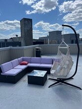 616 N 40th St, Unit B in Philadelphia, PA - Foto de edificio - Building Photo