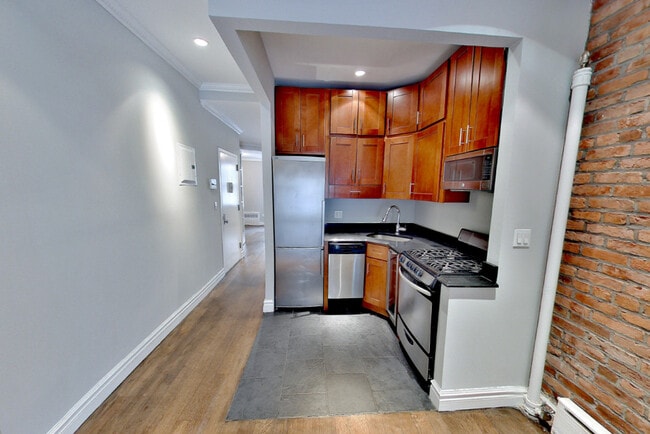 1373 First Avenue in New York, NY - Building Photo - Building Photo