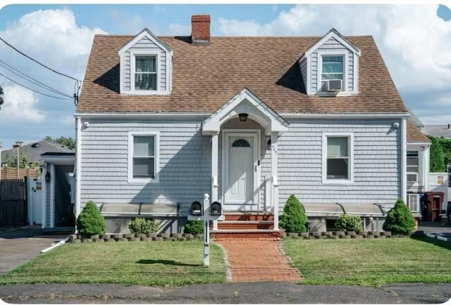 165 Charger St