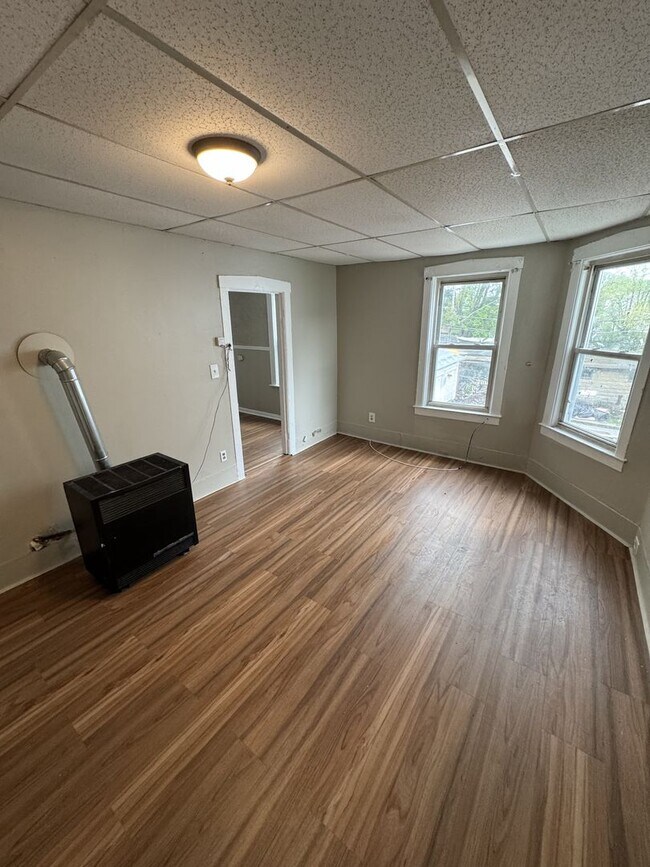 15 1/2 Mendon St in Worcester, MA - Building Photo - Building Photo