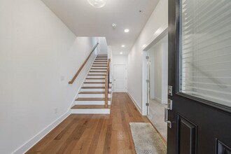 1032 Robert Smalls Wy in Atlanta, GA - Building Photo - Building Photo