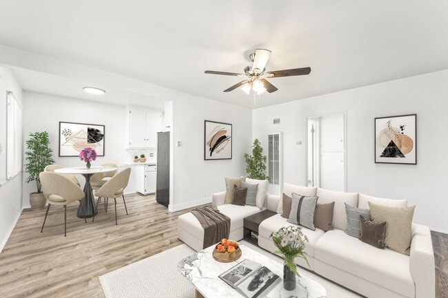 7015 8th Ave, Unit Unit x in Los Angeles, CA - Building Photo - Building Photo