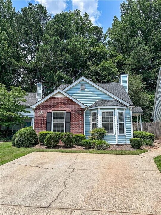 2764 St Charles Ln NW in Kennesaw, GA - Building Photo