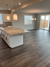 3064 Vaughn Wy-Unit -1 in Roseville, CA - Building Photo - Building Photo