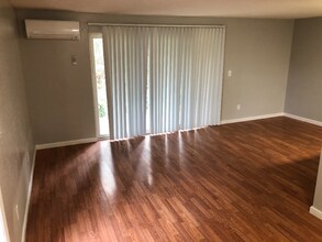 2400 20th Ave NW-Unit -13A in Olympia, WA - Foto de edificio - Building Photo