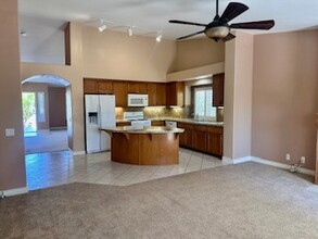 32087 Corte Bonilio in Temecula, CA - Building Photo - Building Photo