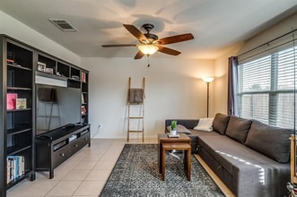 605 Hidden Dale Dr in Fort Worth, TX - Building Photo - Building Photo