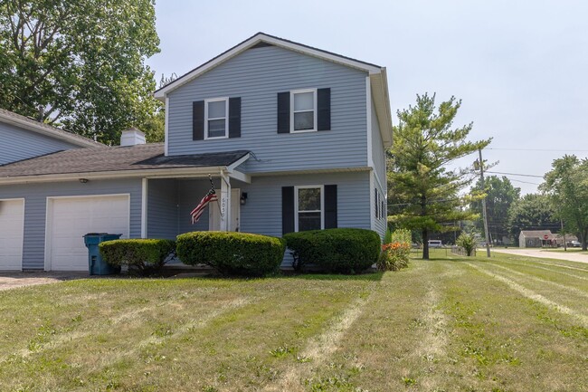 property at 6057-6059 Red Oak Dr
