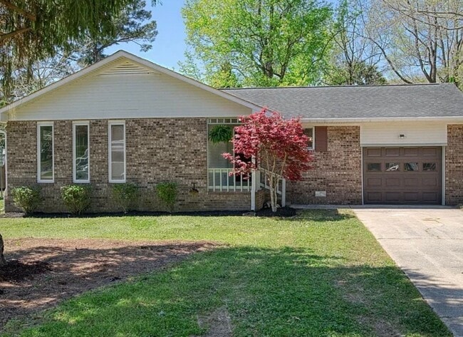 property at 1911 Glen Davis Ln