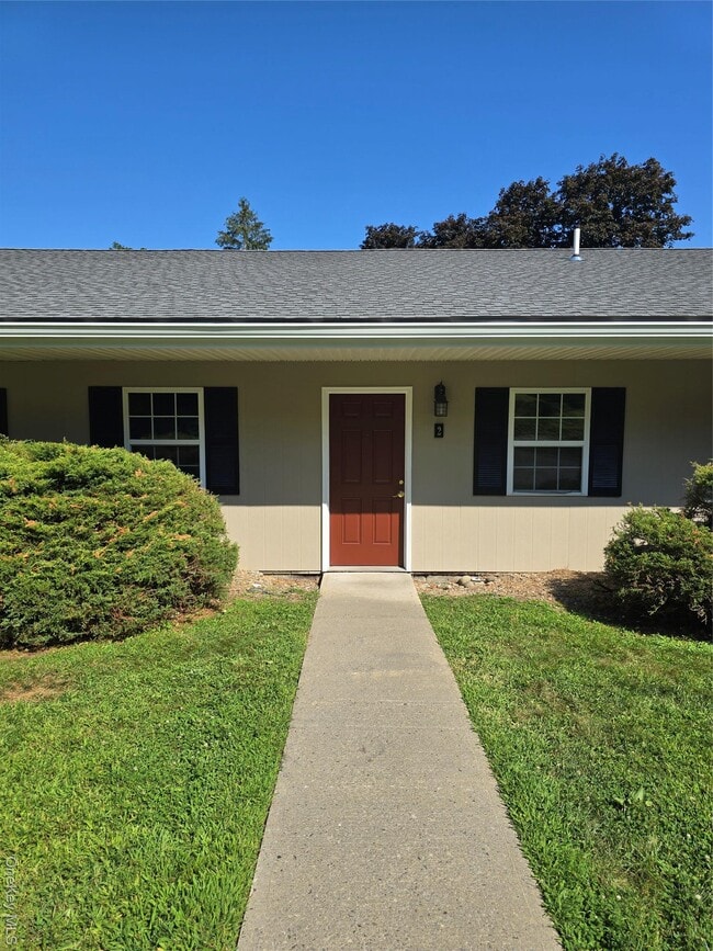 18-18 Willow Way in Rhinebeck, NY - Building Photo - Building Photo