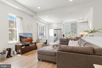 1356 S Bouvier St in Philadelphia, PA - Building Photo - Building Photo