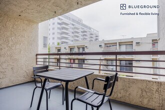 7230 Franklin Ave, Unit FL2-ID1355 in Los Angeles, CA - Building Photo - Building Photo