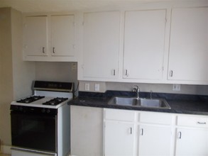 270 Manchester St in Manchester, NH - Building Photo - Building Photo