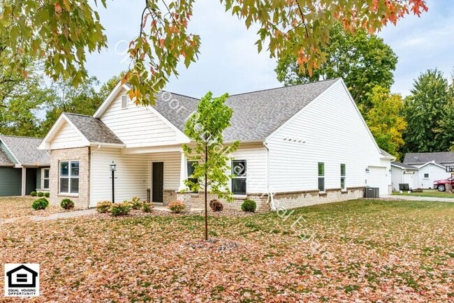 307 Toledo St in Fremont, IN - Building Photo - Building Photo