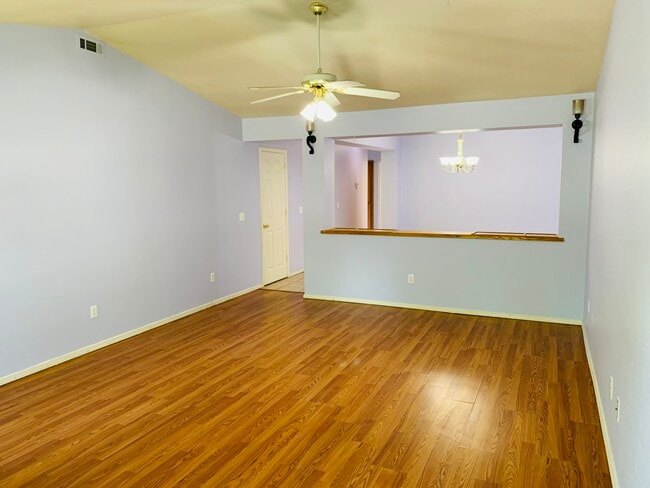 917 E Mimosa Pl in Rogers, AR - Foto de edificio - Building Photo