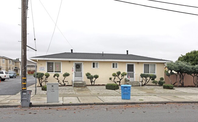 31 Hawkins St in Hollister, CA - Building Photo - Building Photo