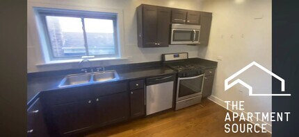 2536 W Fitch Ave, Unit 1 in Chicago, IL - Foto de edificio - Building Photo