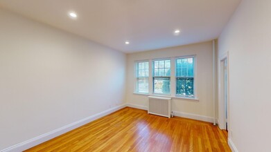 116 Englewood Ave, Unit 2 in Boston, MA - Building Photo - Building Photo