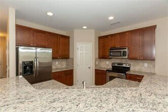 415 Stone Flower Ln in Raleigh, NC - Building Photo - Building Photo