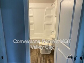 208 5th Ave SW in Valley City, ND - Building Photo - Building Photo