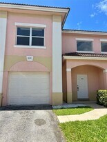 312 Talia Cir in Palm Springs, FL - Building Photo