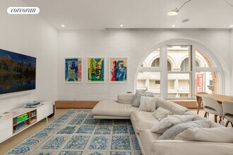 21 Astor Pl in New York, NY - Building Photo - Building Photo